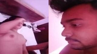 Dehati cute girl fucked lover hotel room